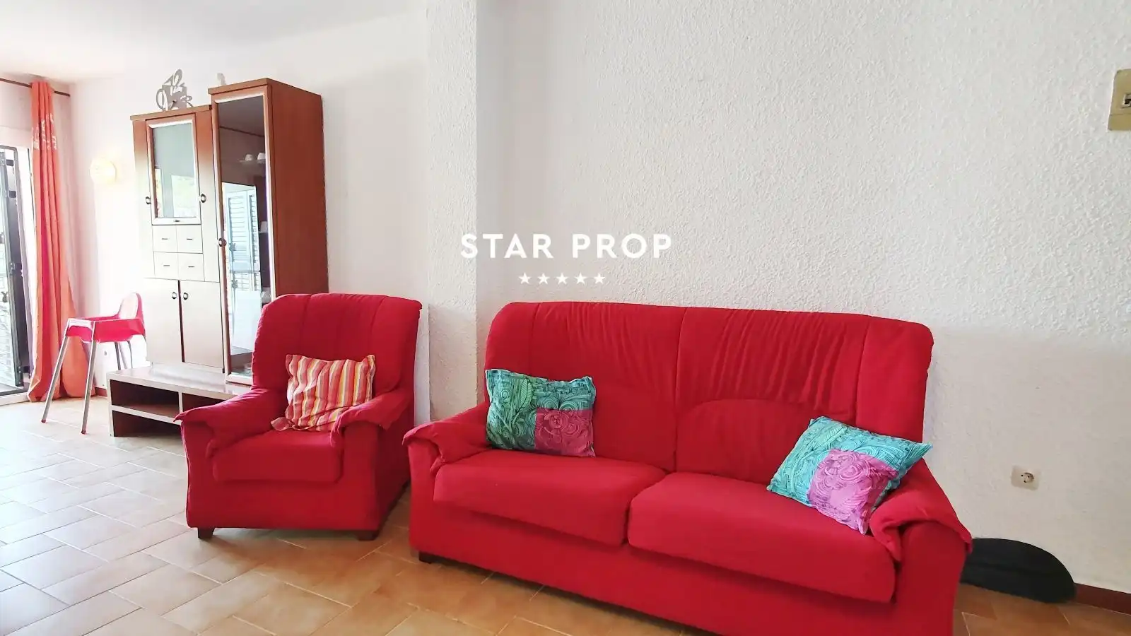 Living room of Flat for sale in Llançà  with Terrace and Furnished