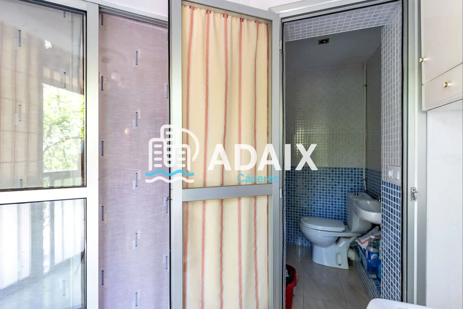 Bany de Pis en venda en Cáceres amb Aire condicionat, Calefacció i Terrassa