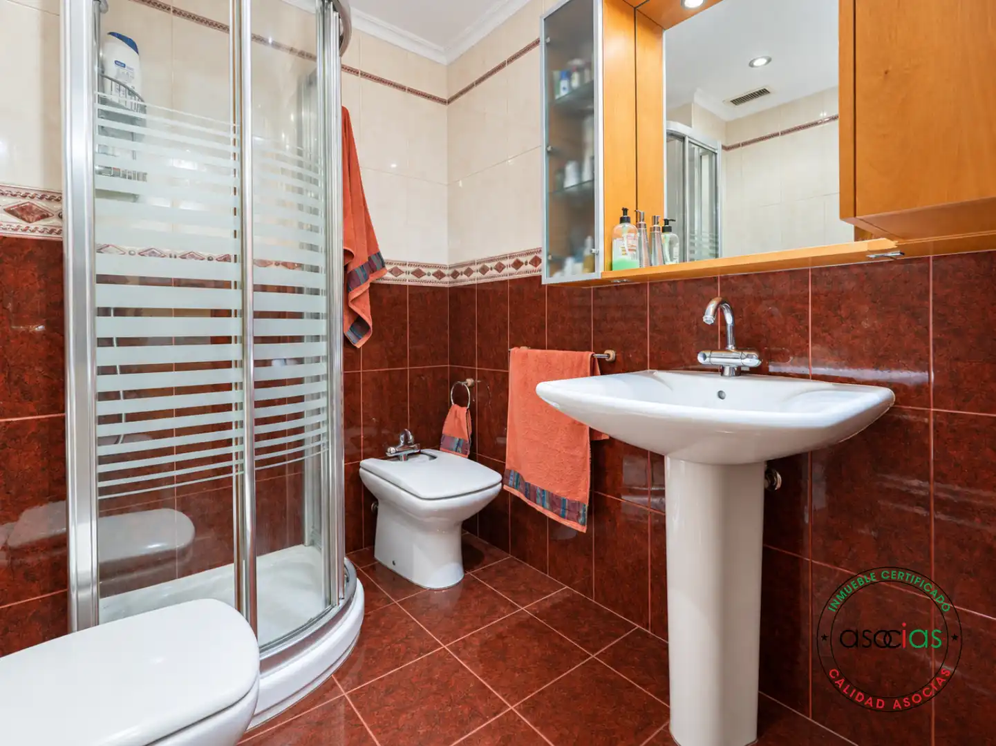 Baño de Piso en venta en Gijón  con Calefacción y Parquet