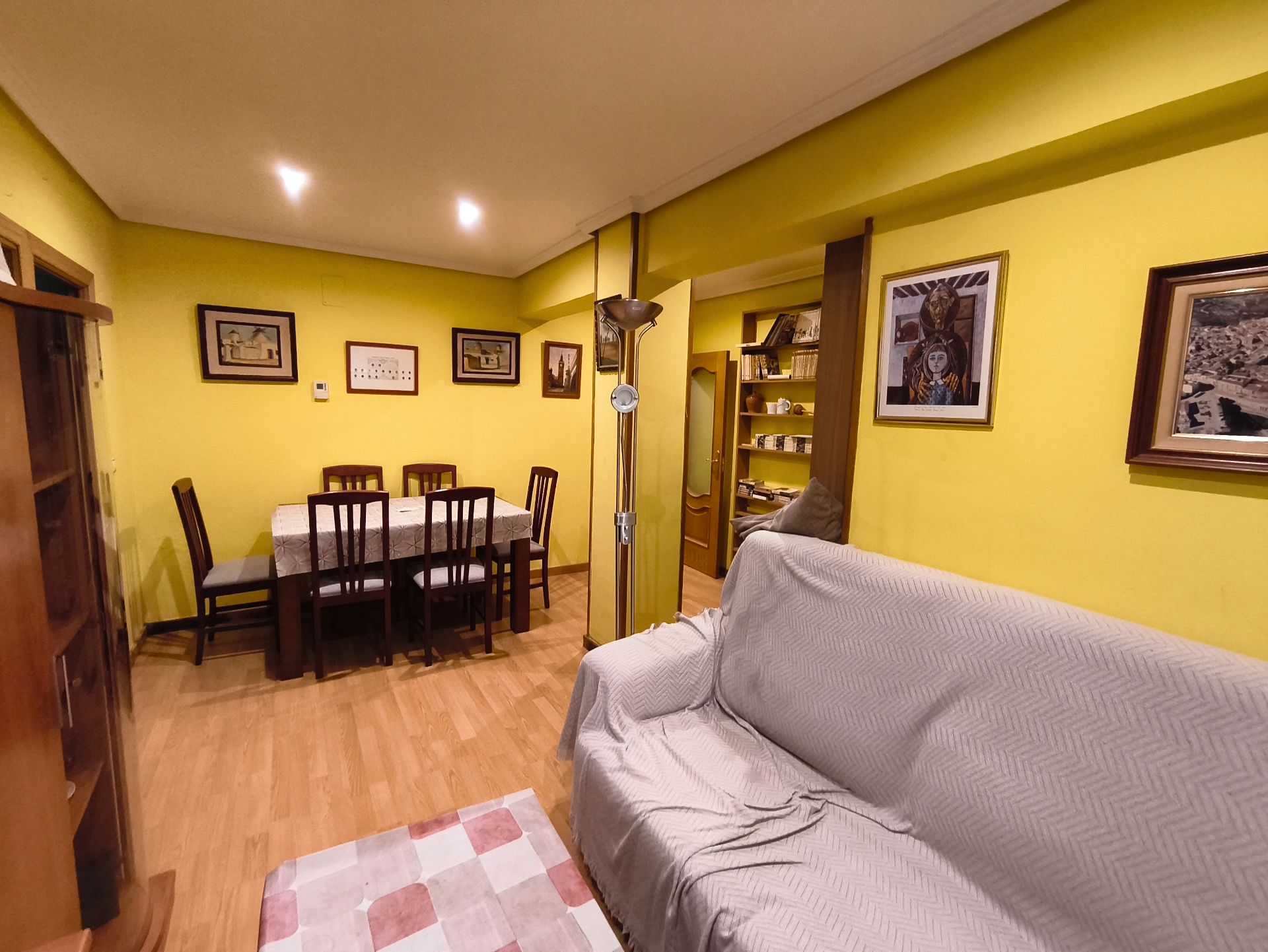 Sala d'estar de Pis en venda en  Madrid Capital amb Calefacció