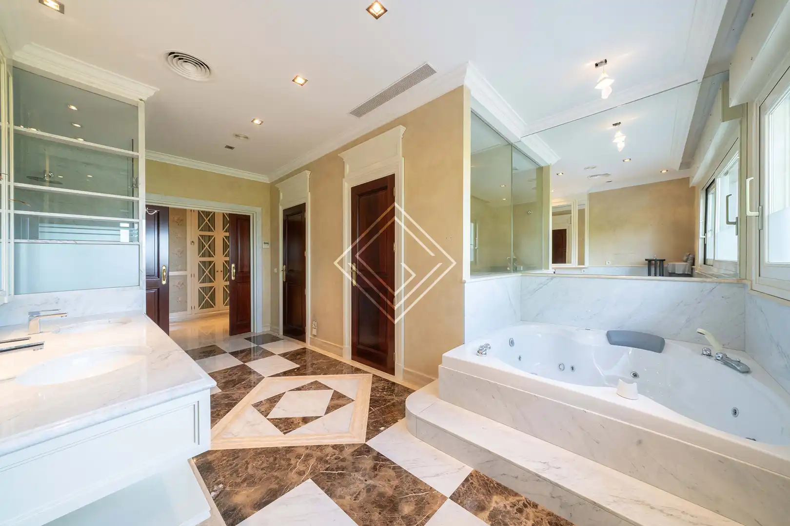 Baño de Casa o chalet en venta en Madrid con Aire acondicionado, Calefacción y Jardín privado