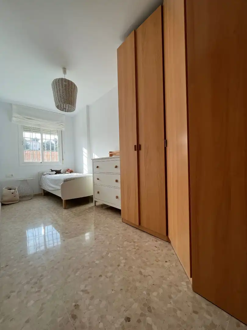 Dormitori de Casa adosada en venda en Vélez-Málaga amb Terrassa i Moblat
