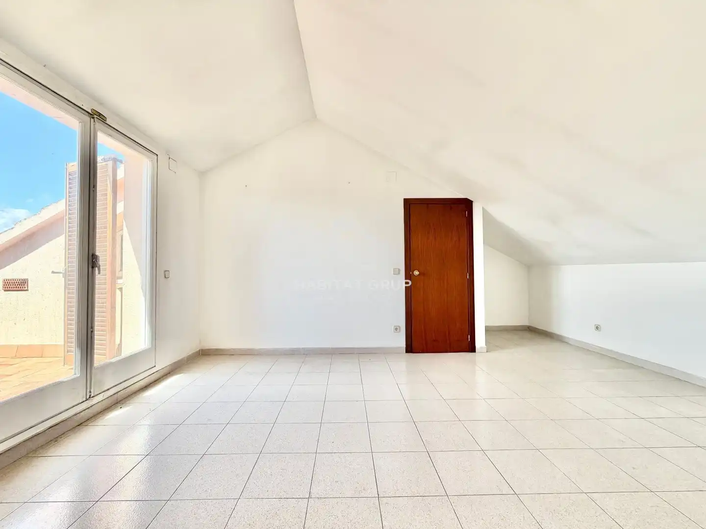Casa adosada en venta en Girona con Calefacción, Jardín privado y Terraza