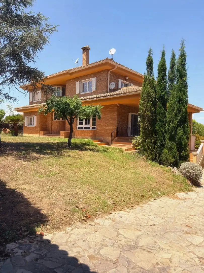 Villa con piscina in vendita a Carrer de Dalt, imagen 3