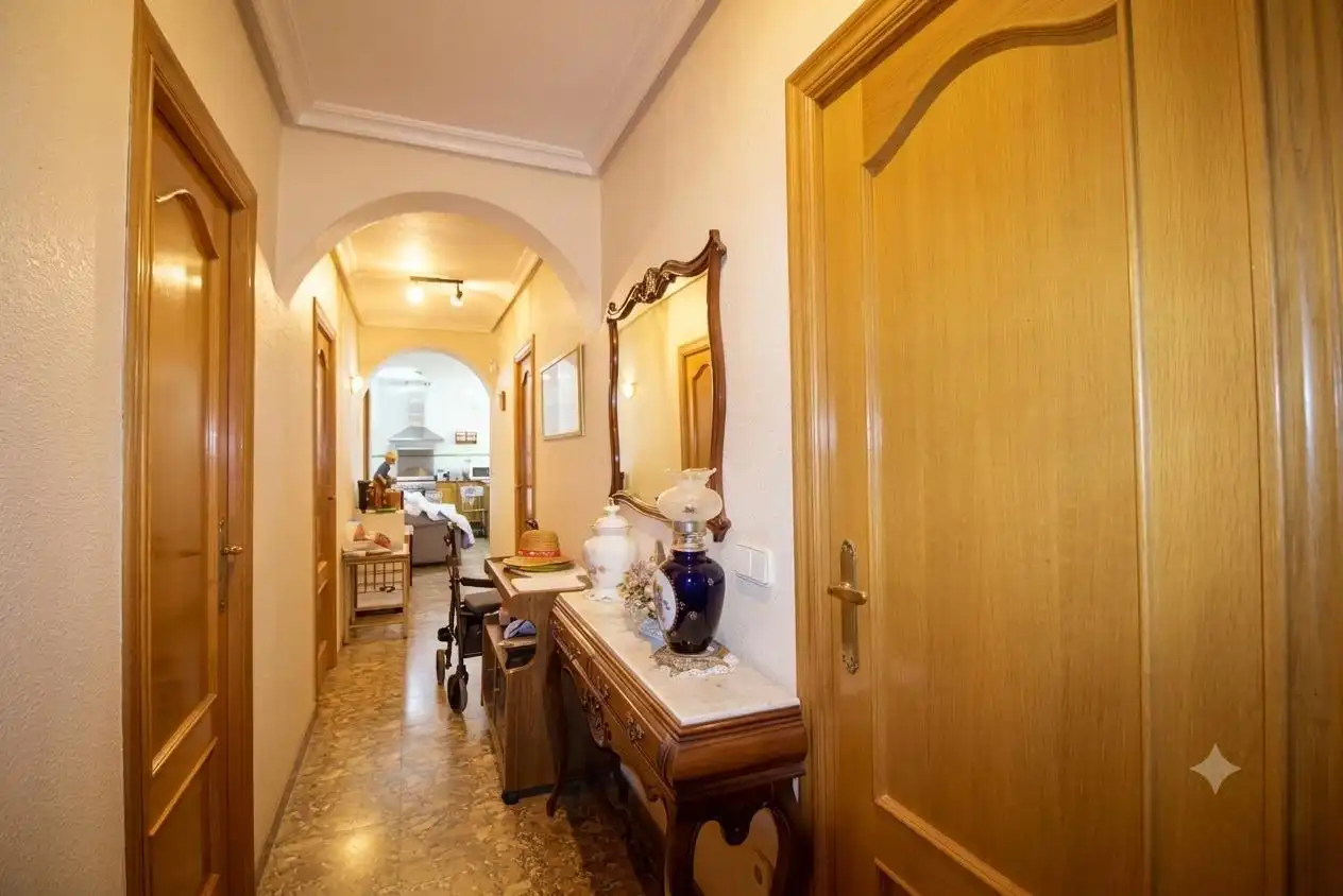 Casa o chalet en venta en Elche / Elx con Jardín privado y Alarma