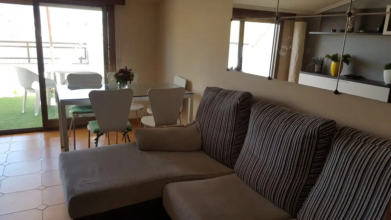 Wohnzimmer von Dachboden zum Verkauf in Nigrán