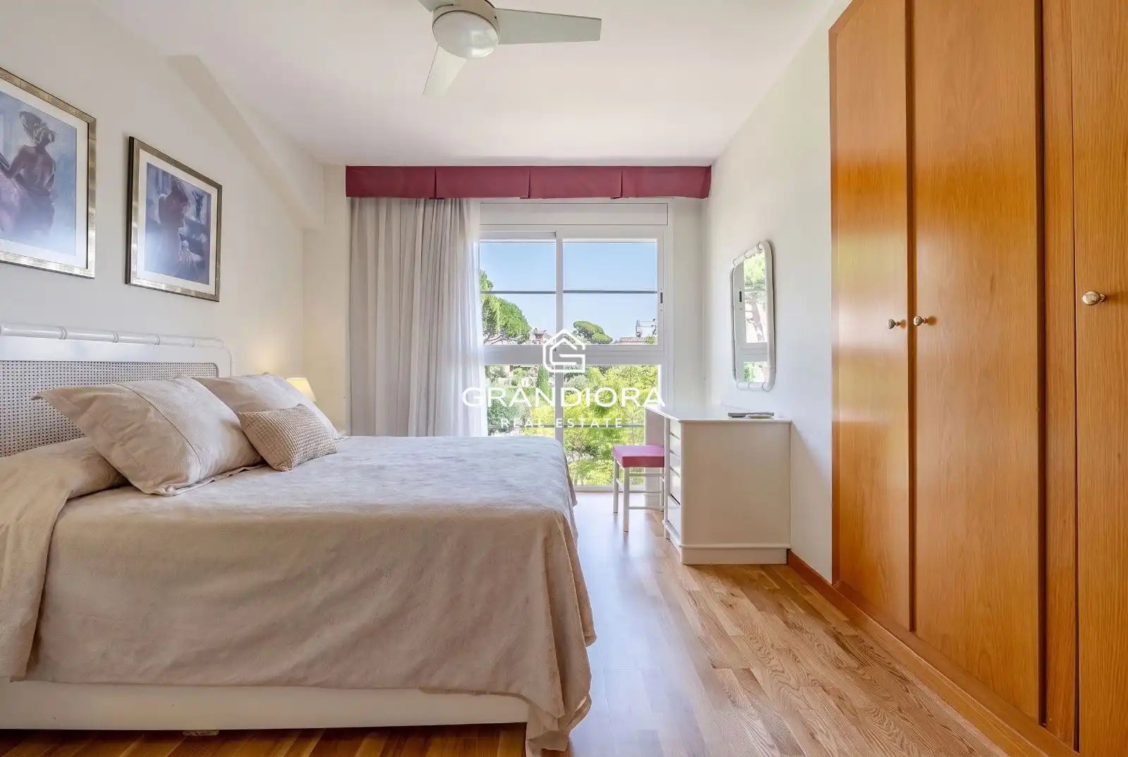 Schlafzimmer von Maisonette zur Miete in Sant Andreu de Llavaneres mit Klimaanlage, Terrasse und Schwimmbad