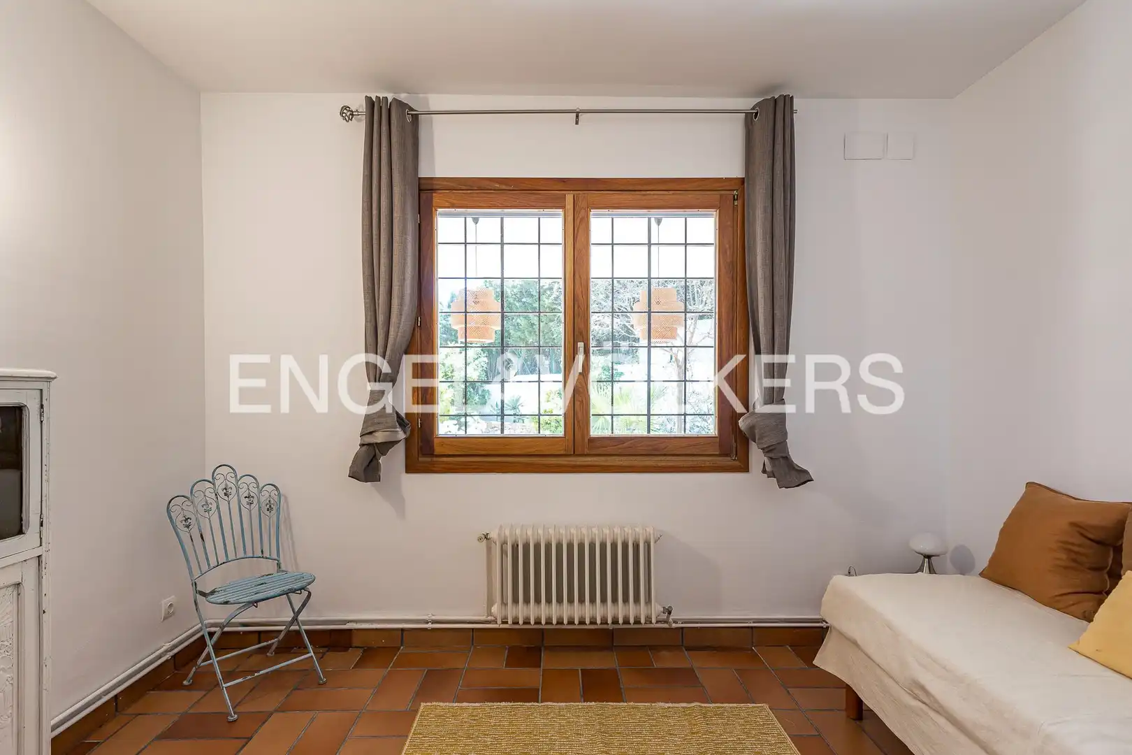 Comedor de Finca rústica en venta en Vilanova i la Geltrú con Calefacción, Jardín privado y Terraza