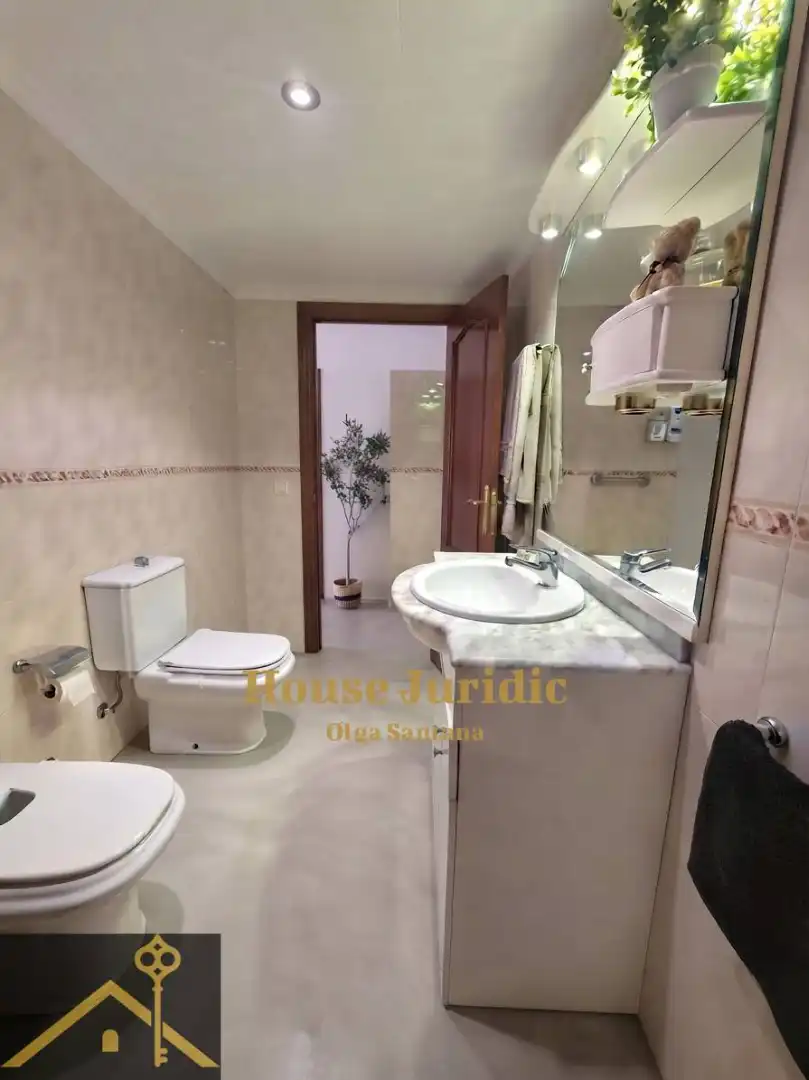 Bathroom of Attic for sale in Mataró  with Air Conditioner, Heating and Oven