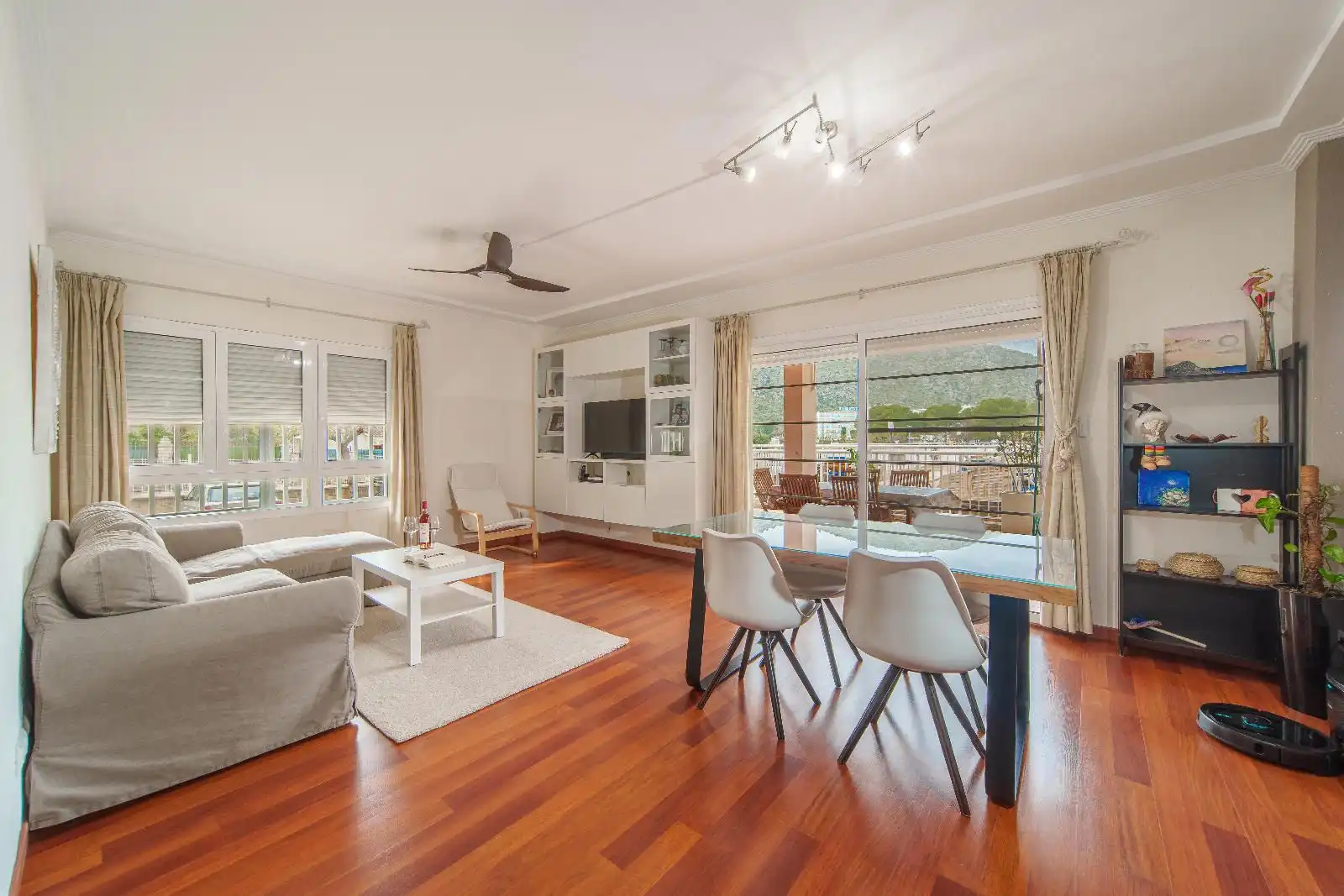 Sala de estar de Apartamento en venta en Alcúdia con Aire acondicionado, Calefacción y Jardín privado
