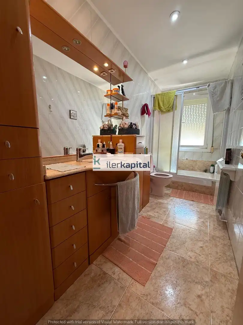 Baño de Piso en venta en Mollerussa con Aire acondicionado, Calefacción y Trastero