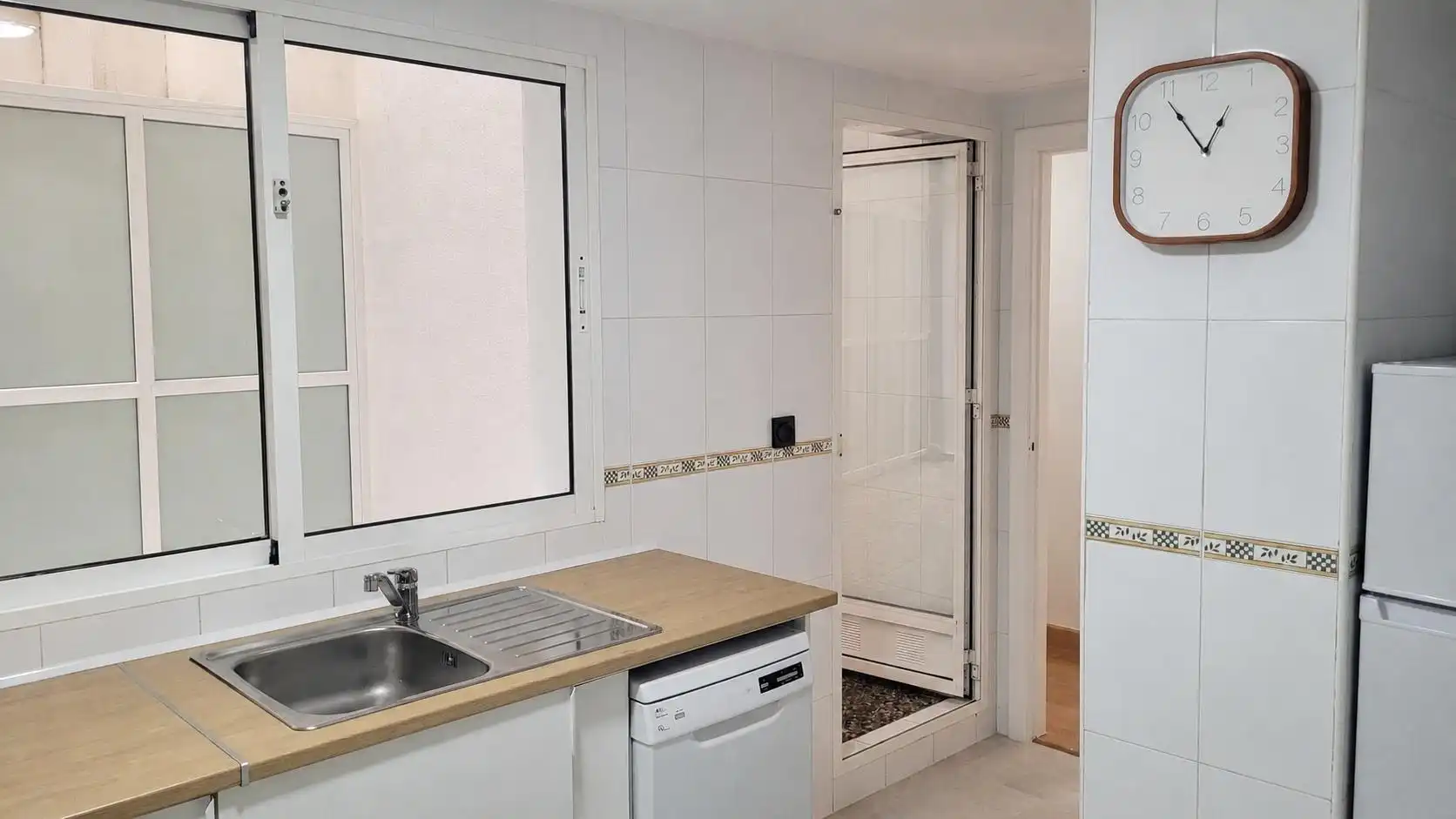 Bathroom of Flat for sale in Murcia  with Air Conditioner, Heating and Storage room