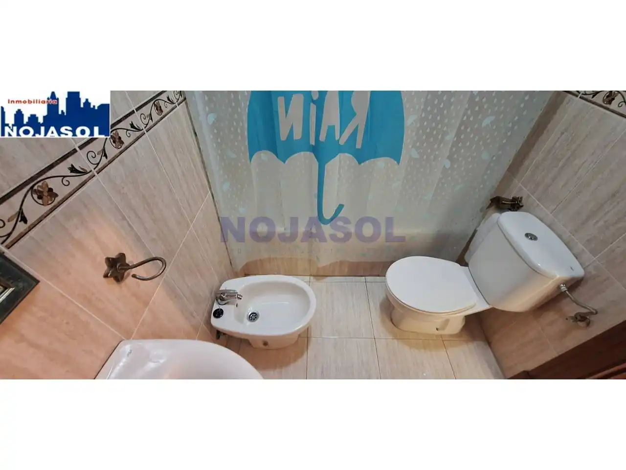 Baño de Apartamento de alquiler en Noja con Calefacción, Terraza y Amueblado