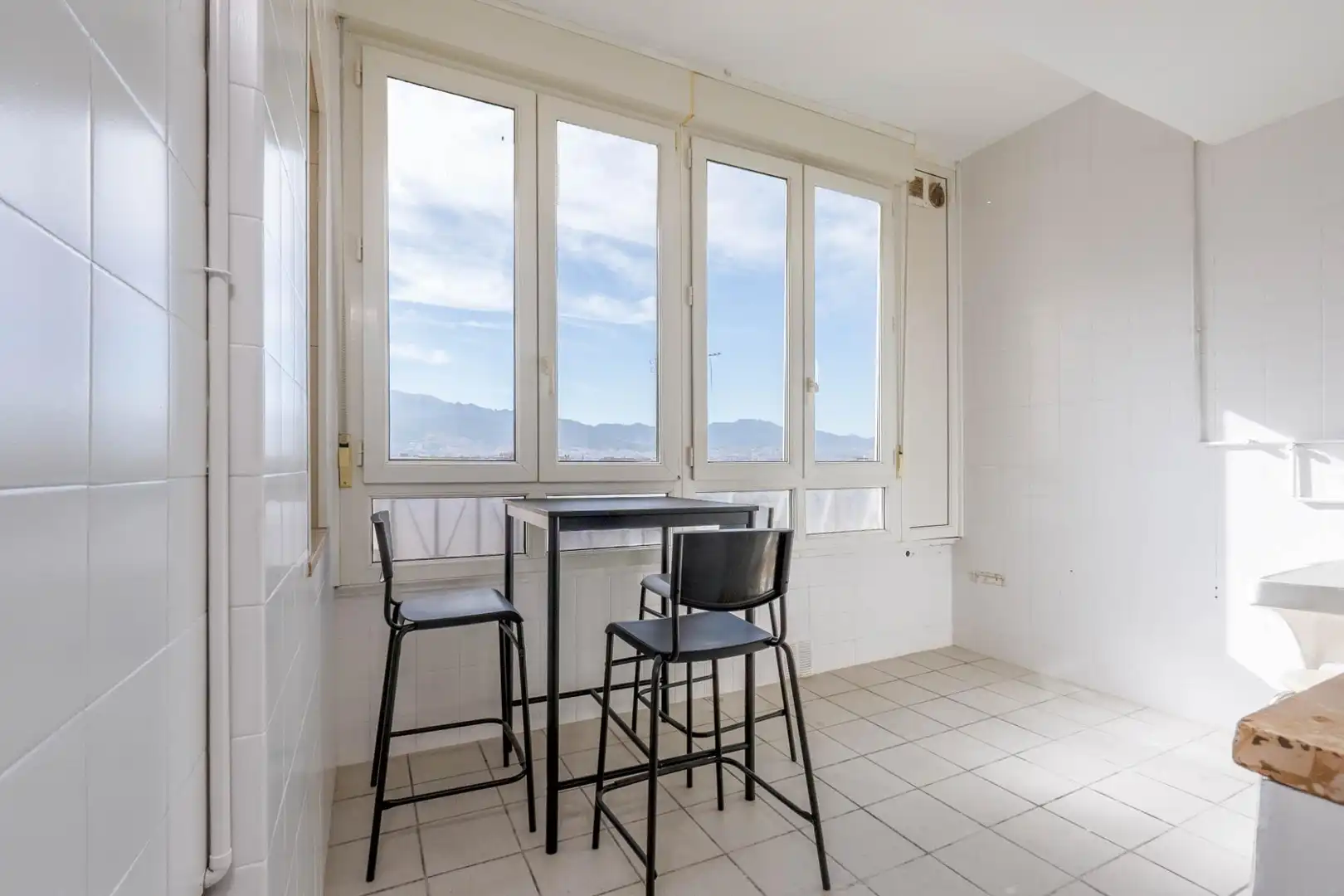 Terrasse von Wohnung zur untervermieten in Granada mit Klimaanlage und Heizung