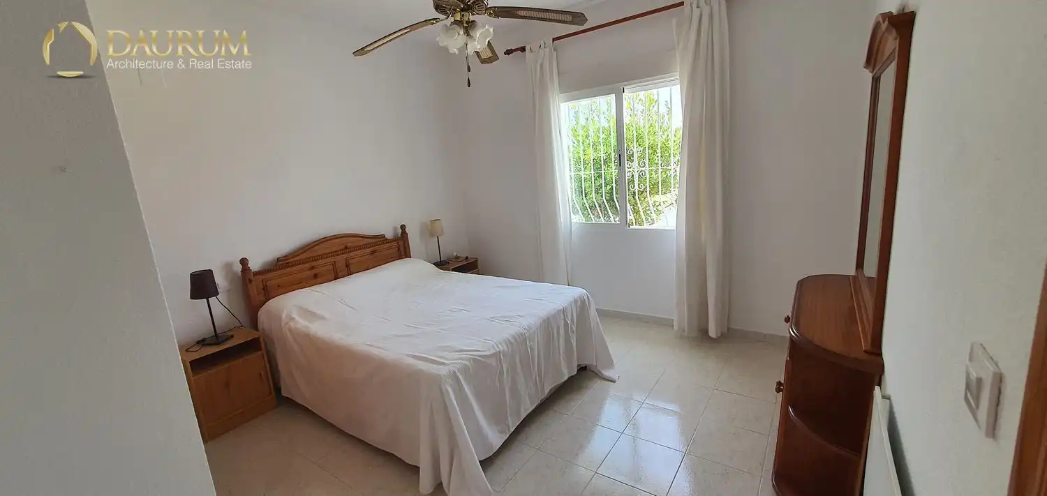 Terraced house with terrace for sale in PP.ASEGADOR Y CALISTR, imagen 7