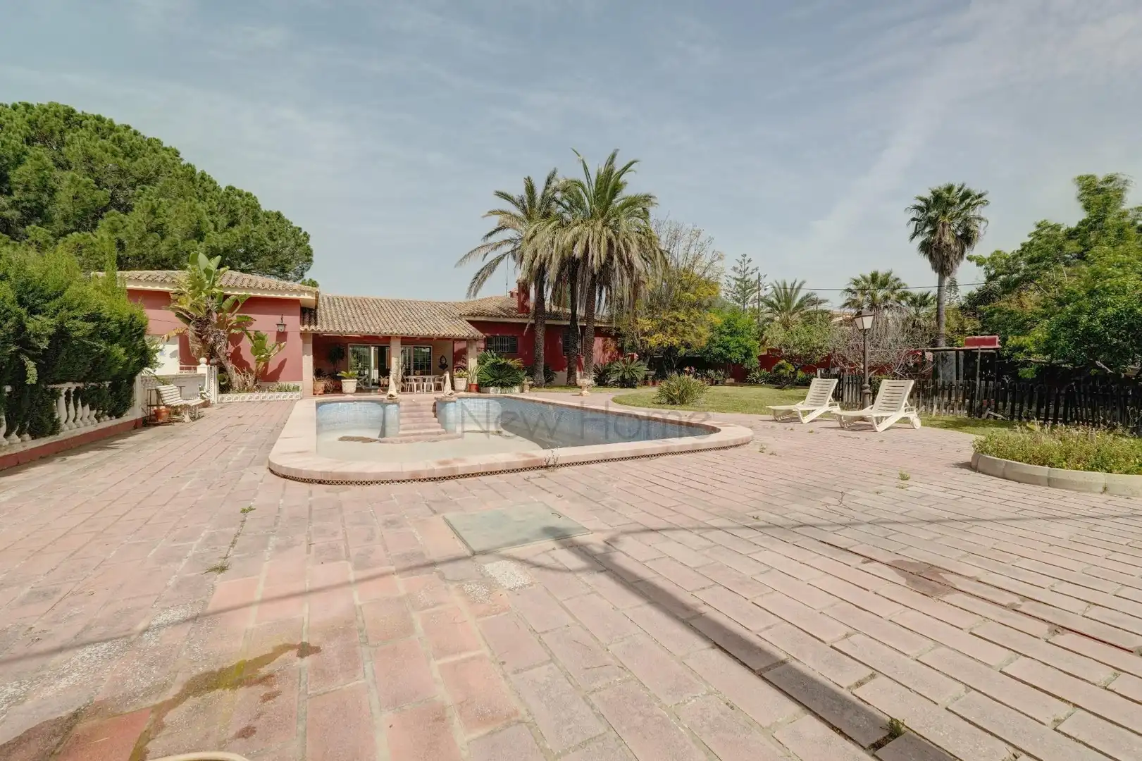 Chalet con piscina en venta en Rascanya