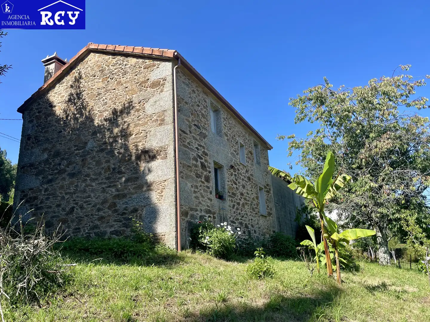 Vista exterior de Finca rústica en venta en Val do Dubra con Amueblado