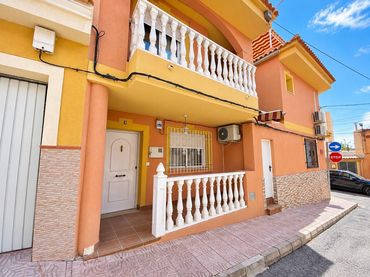 Haus zum Verkauf in Mazarrón Casco Urbano