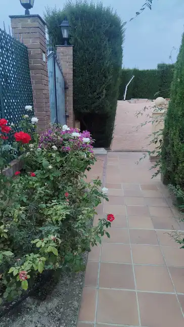 Jardí de Casa o xalet en venda en Linares amb Aire condicionat, Calefacció i Jardí privat