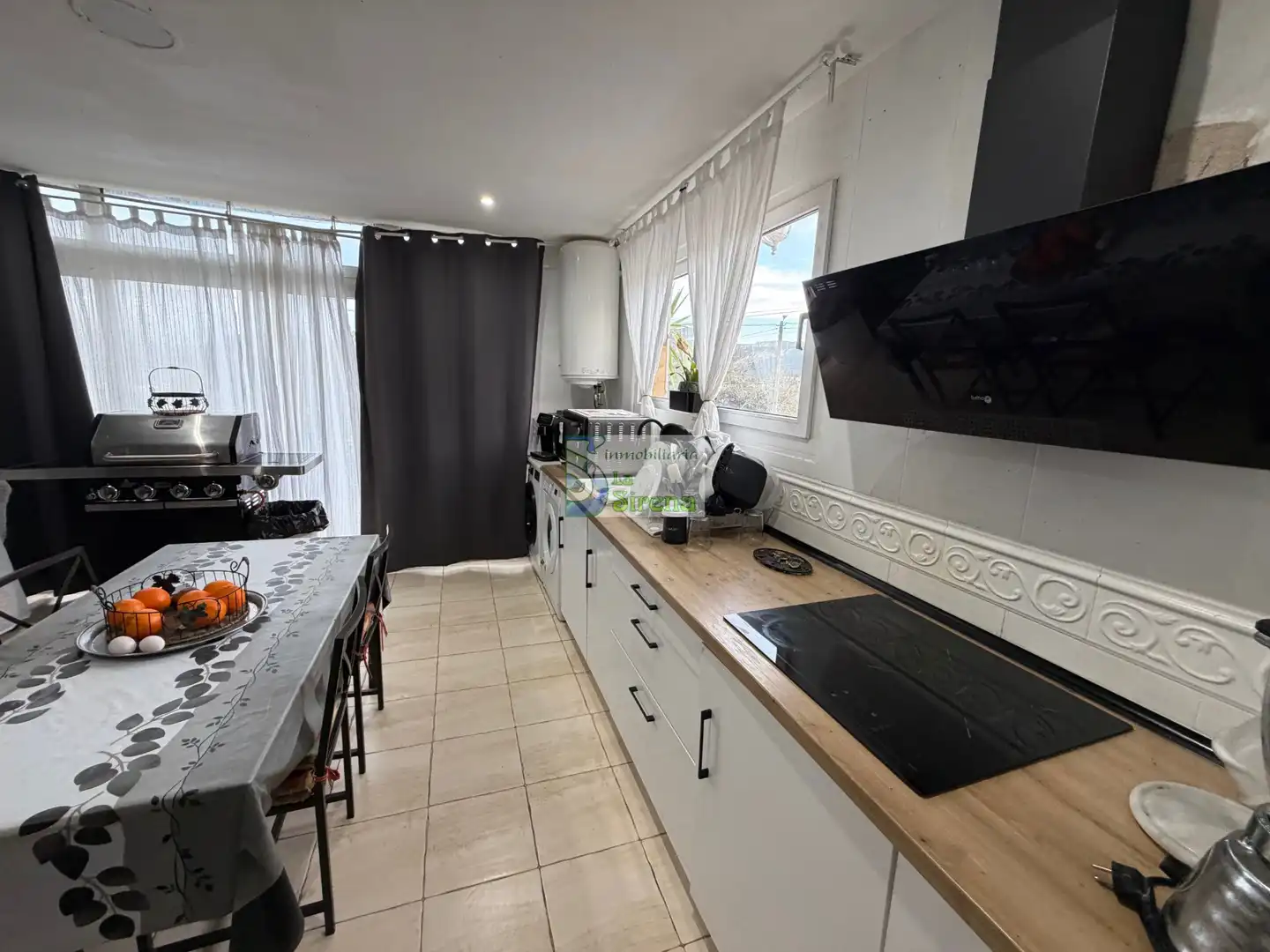 Cocina de Casa o chalet en venta en Castro-Urdiales con Calefacción, Jardín privado y Terraza