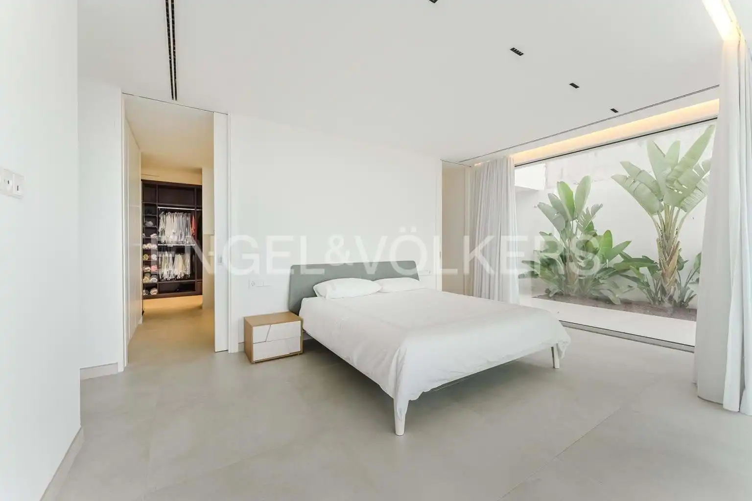 Bedroom of Houses for sale in Guía de Isora  with Air Conditioner, Terrace and Swimming Pool