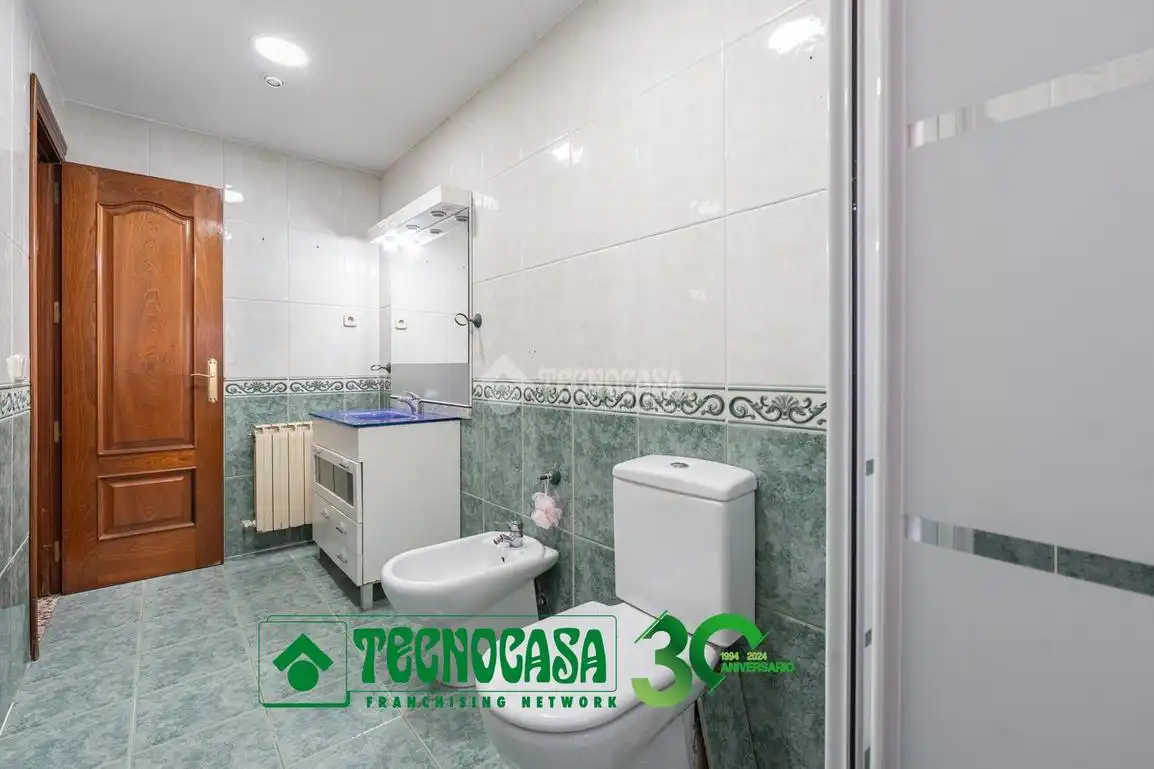 Bathroom of Flat for sale in Algete  with Heating and Terrace