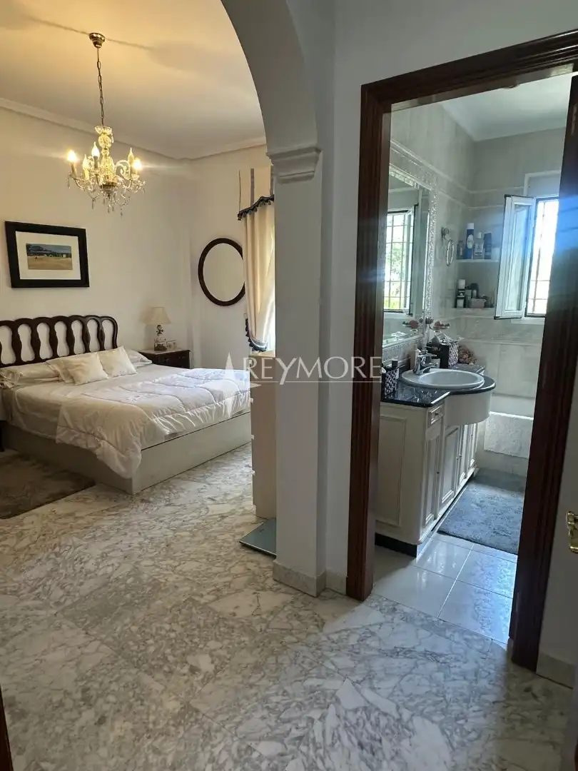 Houses for sale in Poniente-Norte - Miralbaida - Parque Azahara