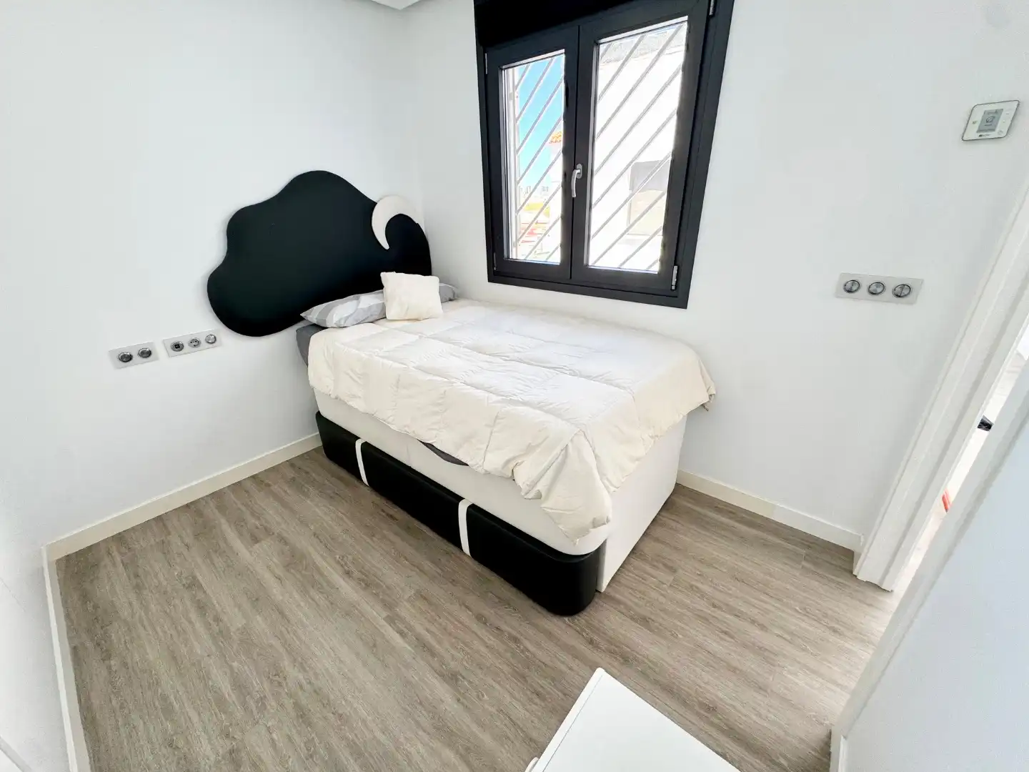 Bedroom of Attic for rent in Punta Umbría, Huelva
