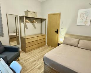 Bedroom of Apartment to share in Alicante / Alacant  with Microwave and Internet