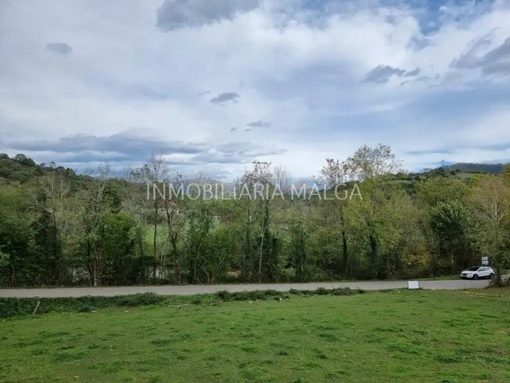 Residencial en venda en Parres