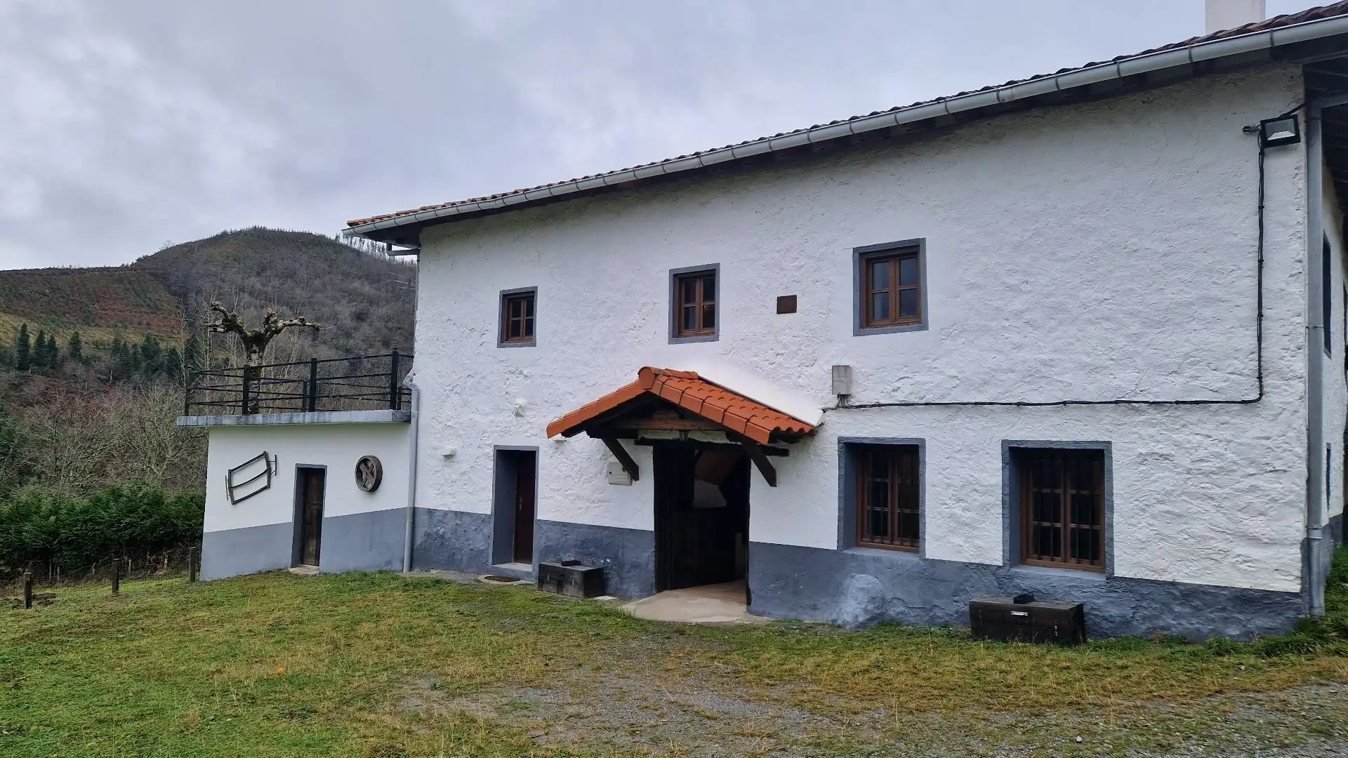 Country homes for sale in Barrio azpilgoeta, Mendaro