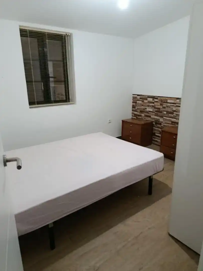 Dormitori de Apartament de lloguer en Boqueixón amb Aire condicionat, Moblat i Forn
