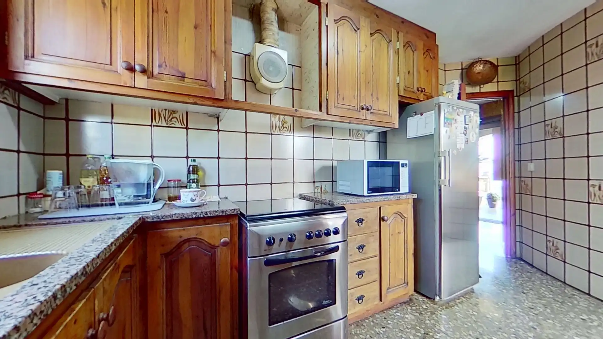 Kitchen of Houses for sale in Roda de Berà