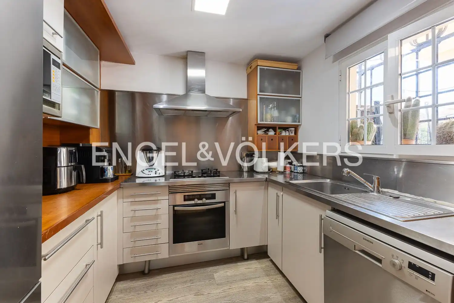 Kitchen of Houses for sale in Alboraya  with Air Conditioner, Heating and Terrace