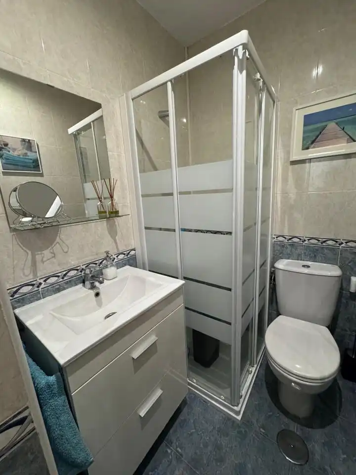 Baño de Dúplex en venta en Sanlúcar de Barrameda con Aire acondicionado, Trastero y Amueblado