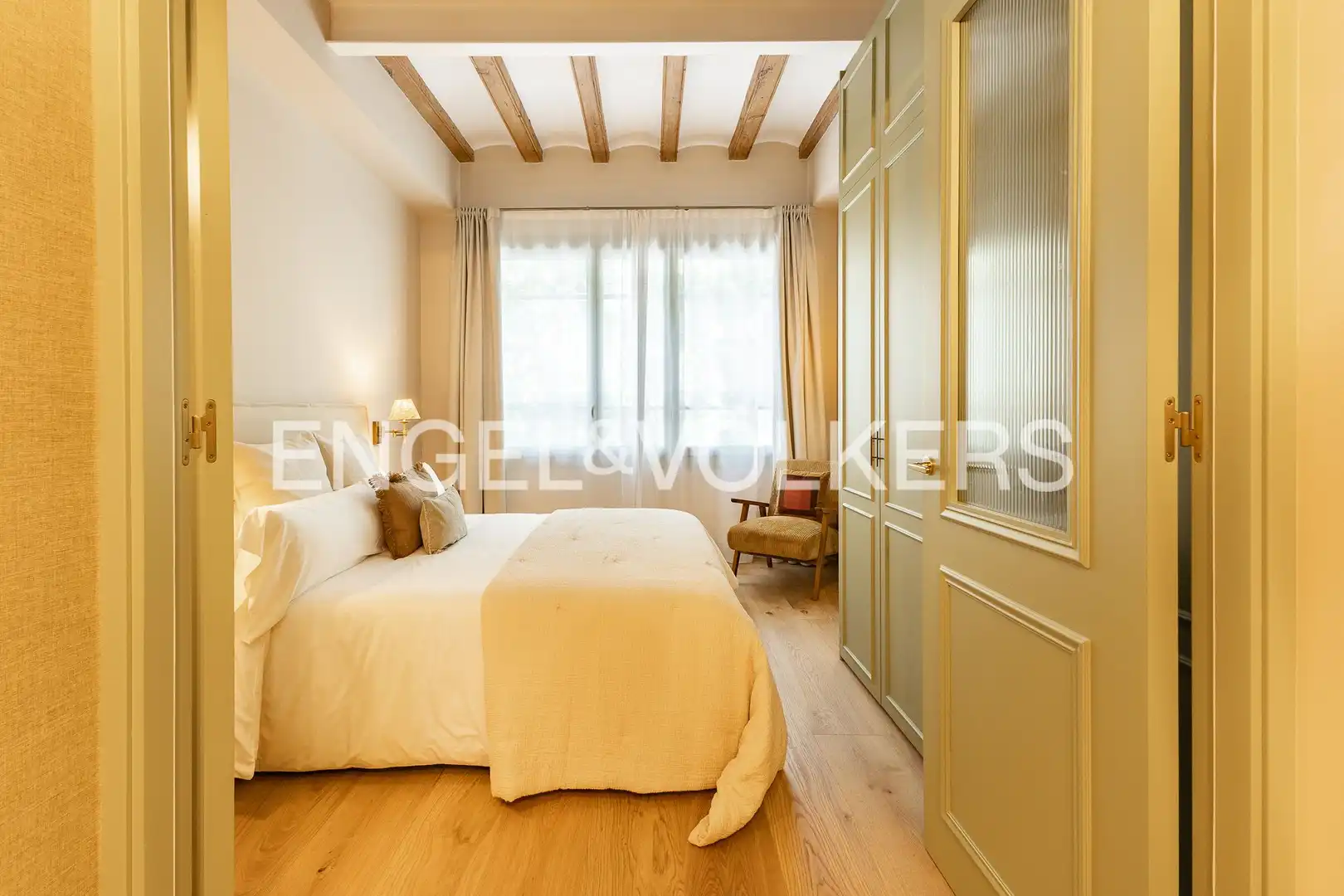 Schlafzimmer von Wohnung zum Verkauf in Barcelona mit Klimaanlage, Heizung und Parkett