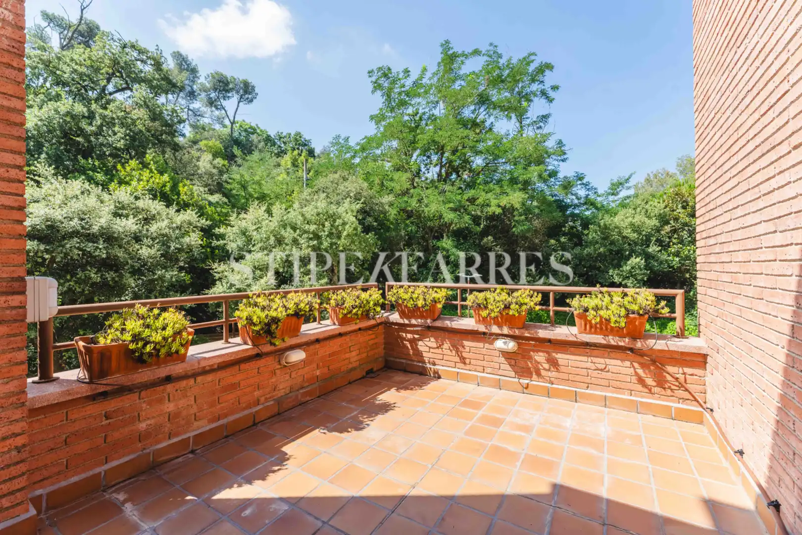 Terrasse von Haus oder Chalet zum Verkauf in Barcelona mit Klimaanlage, Heizung und Privatgarten
