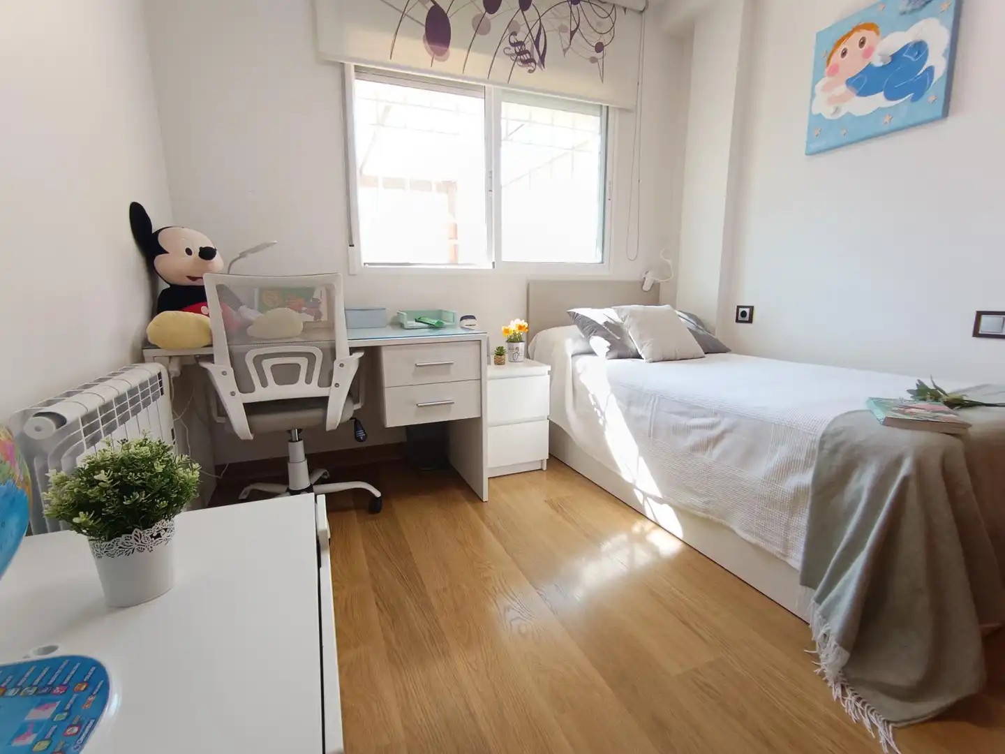 Schlafzimmer von Erdgeschoss zum Verkauf in Casco Urbano