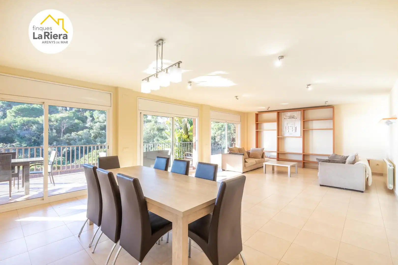 Comedor de Casa o chalet en venta en Arenys de Mar con Aire acondicionado, Calefacción y Jardín privado