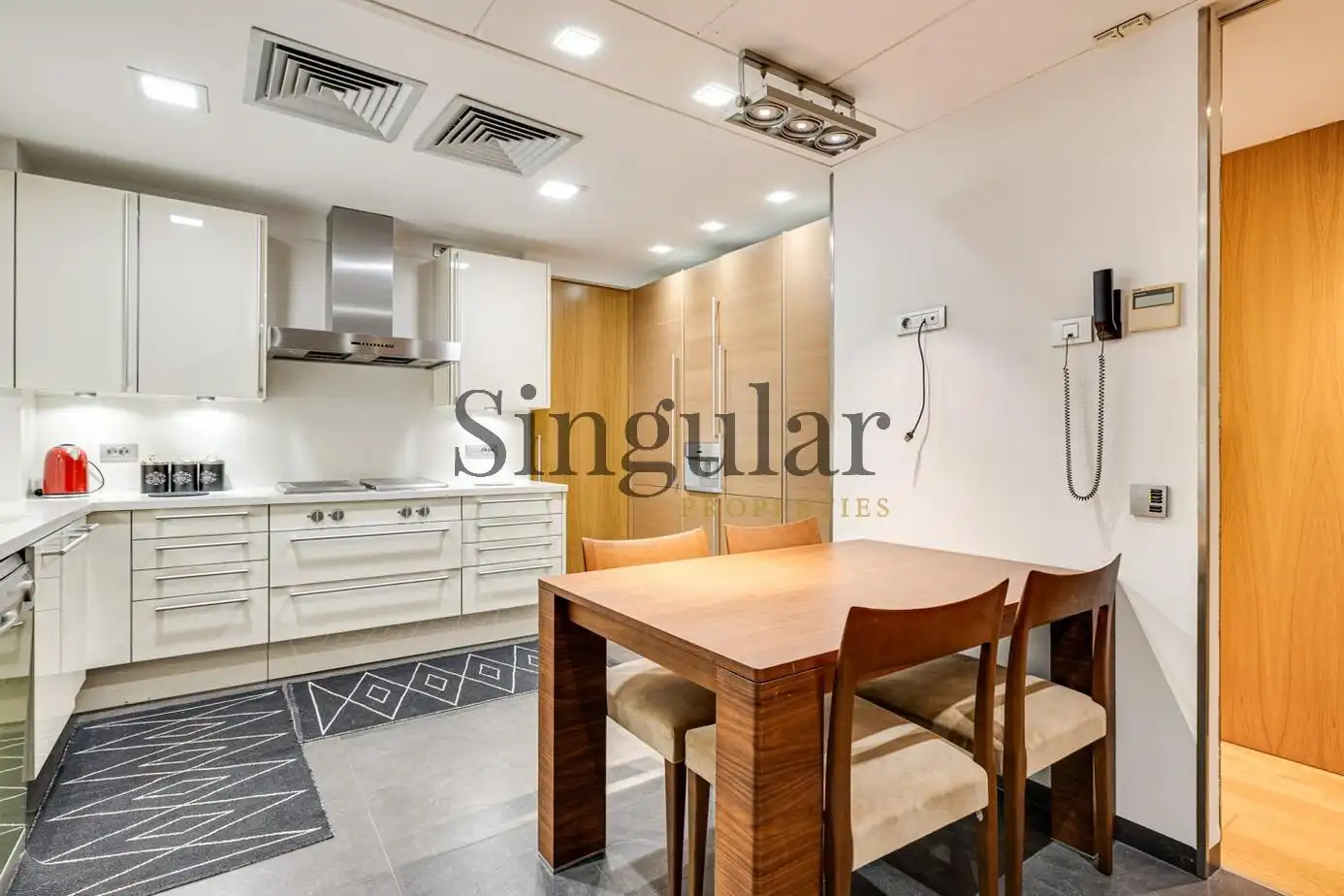 Cocina de Piso en venta en Barcelona con Aire acondicionado, Calefacción y Terraza