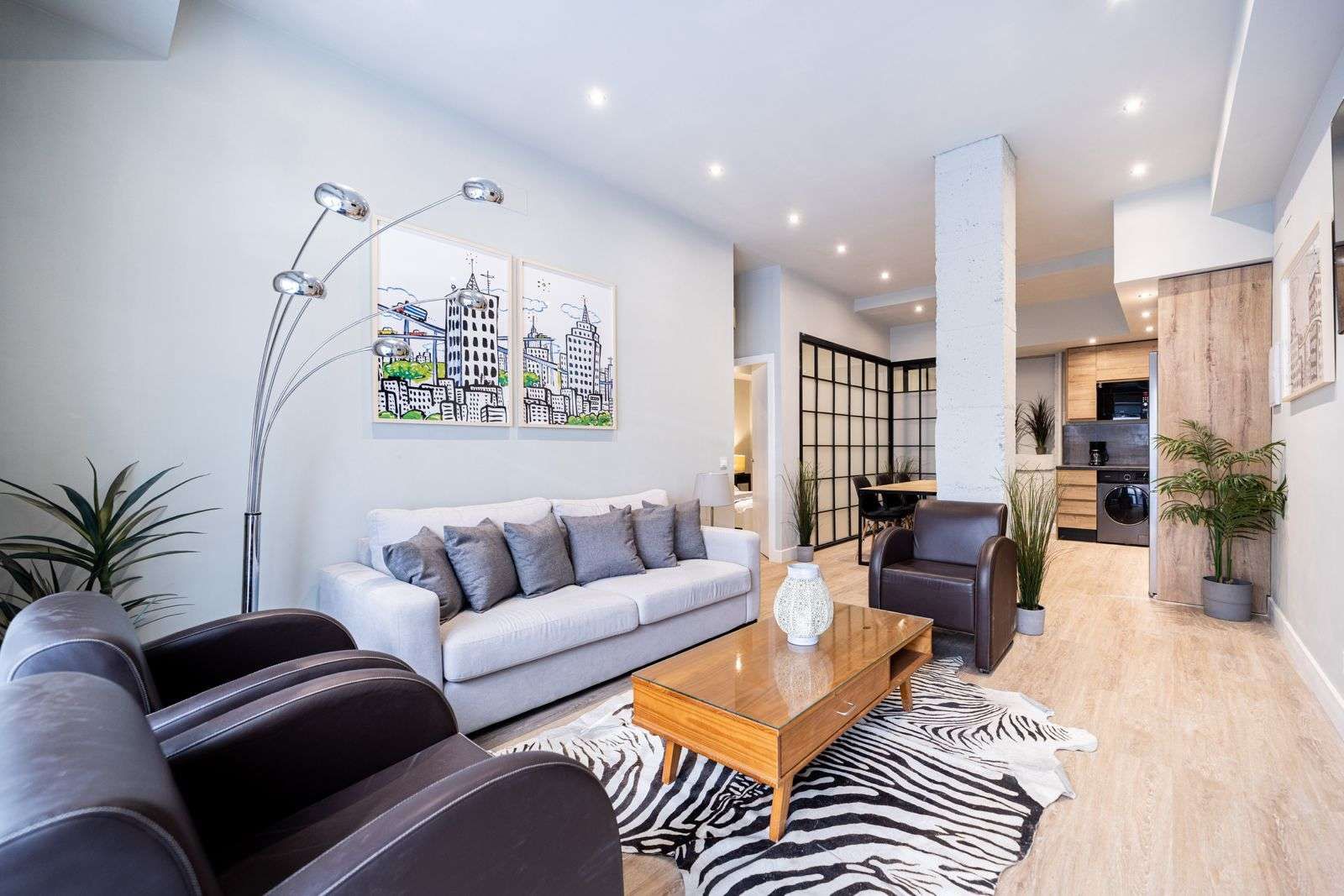 Living room of Apartment to share in  Madrid Capital  with Air Conditioner, Heating and Terrace