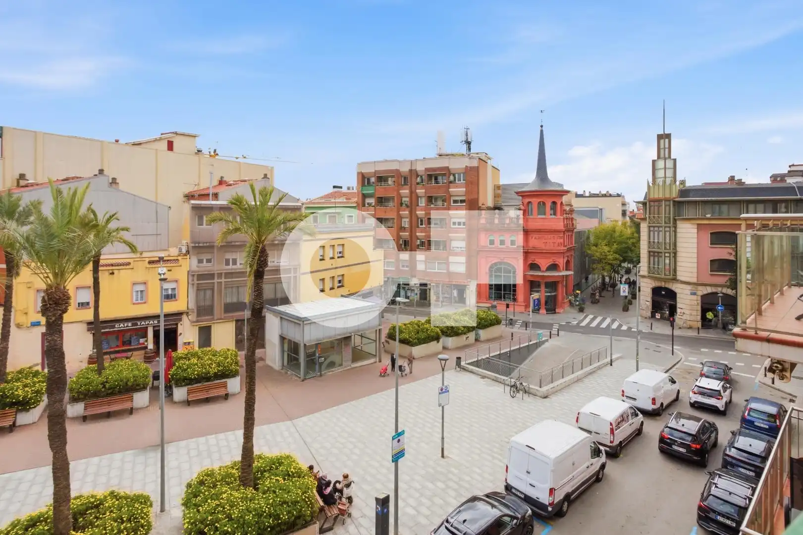 Vista exterior de Piso en venta en Cornellà de Llobregat con Aire acondicionado, Calefacción y Parquet