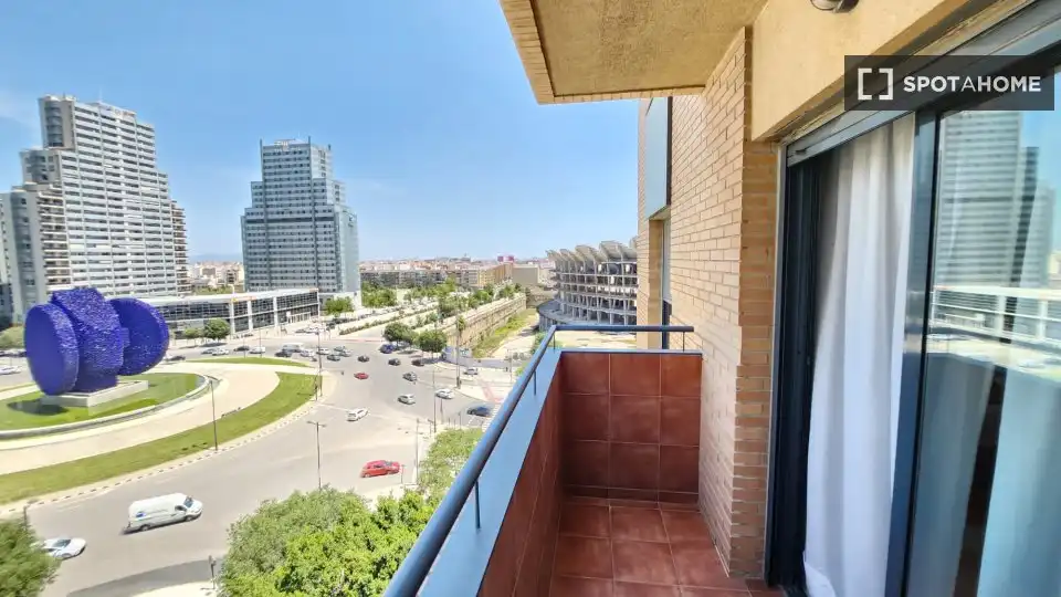 Terrassa de Pis de lloguer en Valencia amb Aire condicionat, Calefacció i Moblat