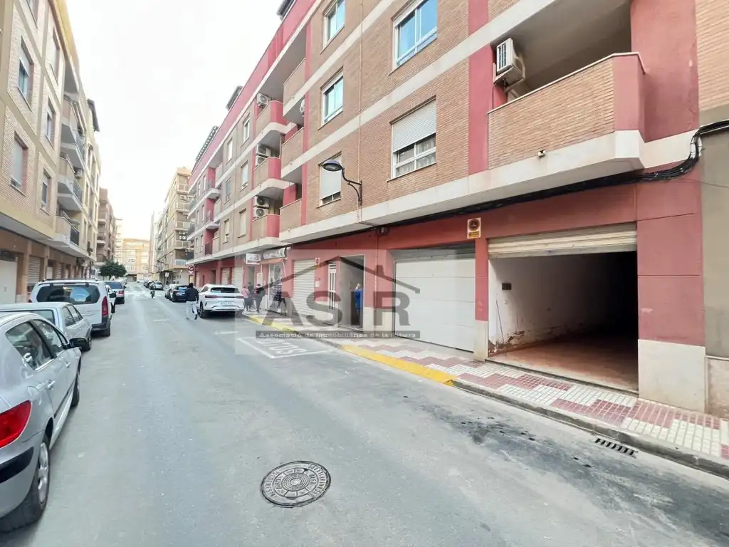 Business premises for sale in Calle Gomez Ferrer