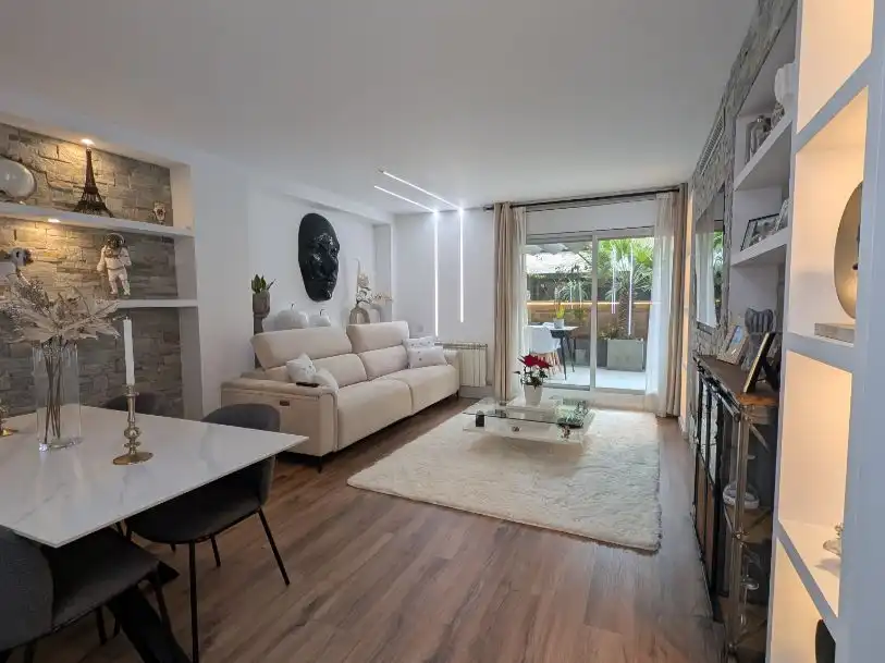 Flat with pool for sale in Miquel Marti i Pol 17, imagen 27