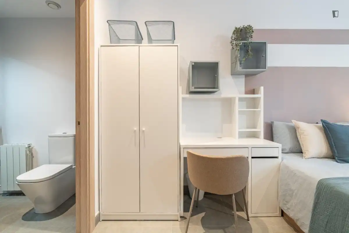 Habitación en Sants-Badal