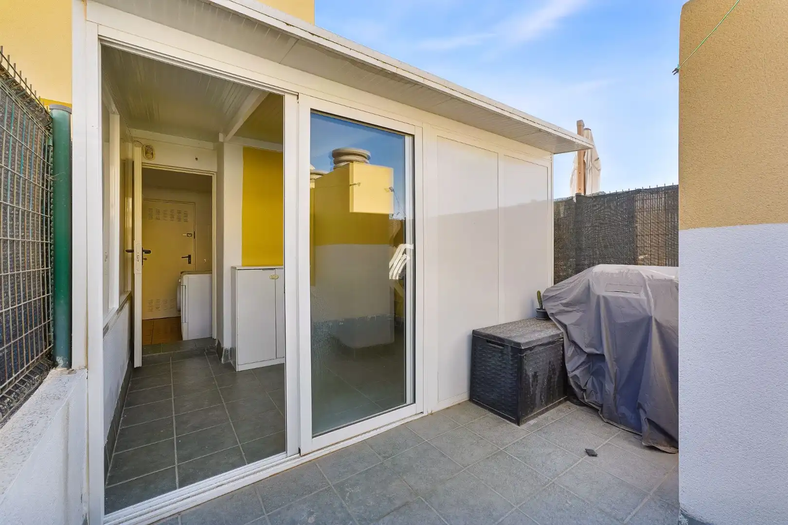Terrace of Apartments for sale in La Camella