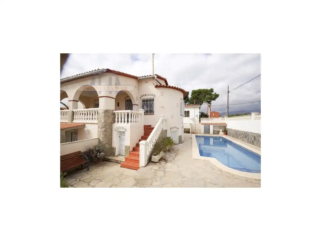 Casa amb piscina en venda a Calle Illes Canaries De Les, imagen 19