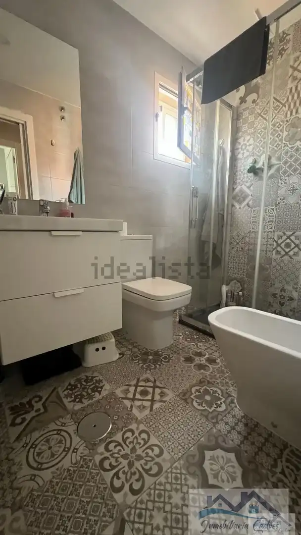 Bany de Casa adosada en venda en Boadilla del Monte amb Aire condicionat, Calefacció i Parquet