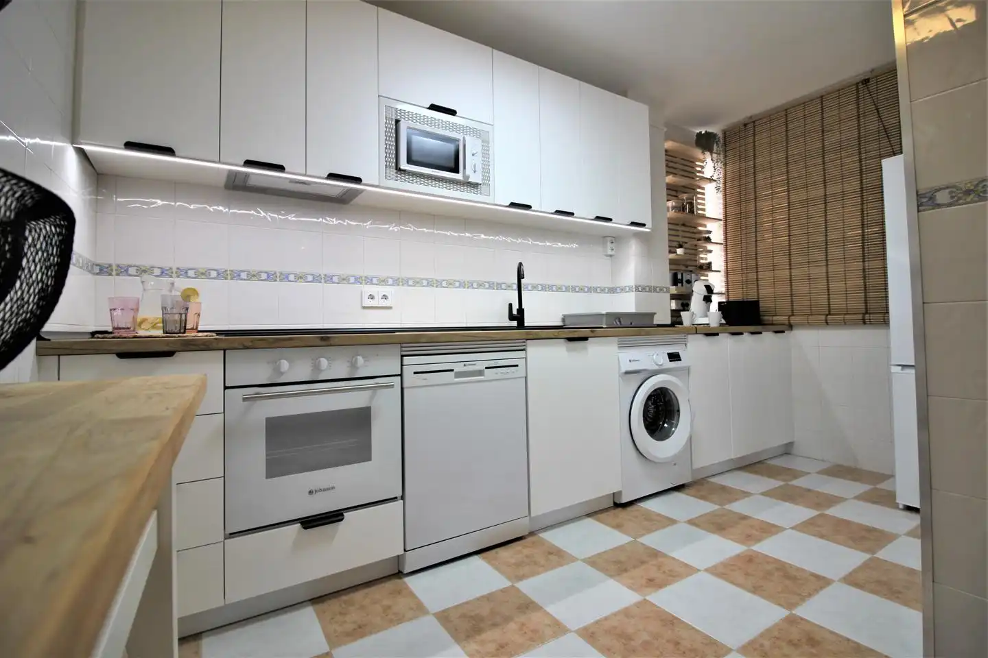 Kitchen of Flat for rent in Almería  with Air Conditioner, Furnished and Internet